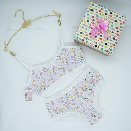 Imagem de Conjunto de calcinha e top infantil/juvenil, de 6 a 11 anos, algodão e rendinha