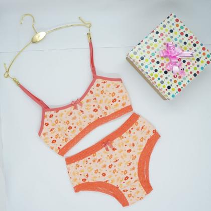 Imagem de Conjunto de calcinha e top infantil/juvenil, de 6 a 11 anos, algodão e rendinha