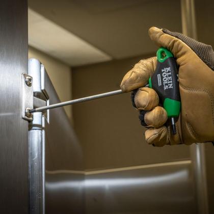 Imagem de Conjunto de chaves hexagonais Klein Tools JTH67T TORX T-Handle com suporte, 7 peças