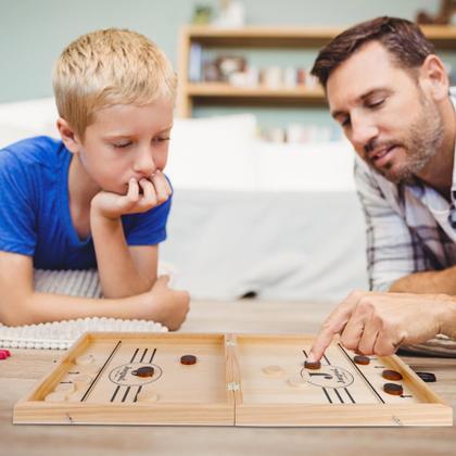 Imagem de Conjunto de discos Fast Sling de madeira Juegoal 4 em 1 para jogos de tabuleiro com xadrez