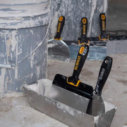 Imagem de Conjunto de ferramentas manuais DEWALT Deluxe Stainless com facas de fita adesiva e massa de vidraceiro