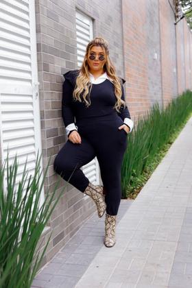 Imagem de conjunto de frio preto plus size