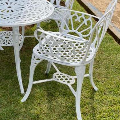 Imagem de Conjunto de Jardim Modelo Fortaleza com Mesa e 4 Cadeiras Alumínio Maciço Fundido