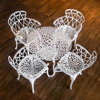 Imagem de Conjunto de Jardim Viena Premium com Mesa e 4 Poltronas Aluminio Fundido