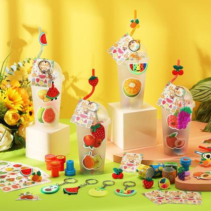 Imagem de Conjunto de lembrancinhas de festa FoldTier, 189 unidades com tema de frutas de verão para crianças