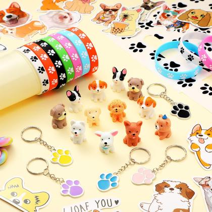 Imagem de Conjunto de lembrancinhas Fumete, 106 peças de pata de cachorro com bolsas, pulseira e brinquedo