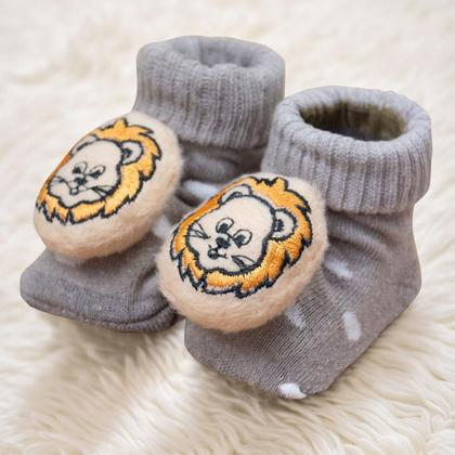 Imagem de Conjunto de Macacão Temático de Bichinhos em Plush 3D com Pantufa Lúdica