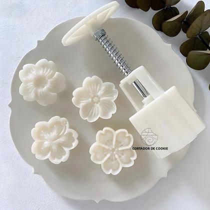 Imagem de Conjunto De Moldes Para Mooncake De Flor De Cerejeira Sakura 4 Peças Ferramentas De Pressão Manual