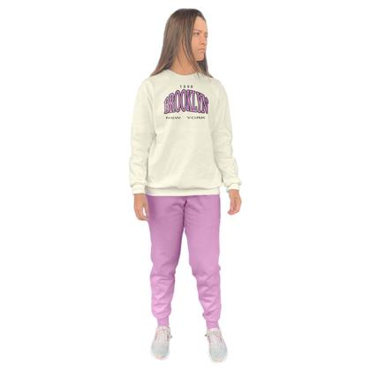 Imagem de Conjunto de Moletom Feminino Blusa Sem Capuz e Calça Jogger Estampado