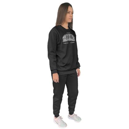 Imagem de Conjunto de Moletom Feminino Blusa Sem Capuz e Calça Jogger Estampado