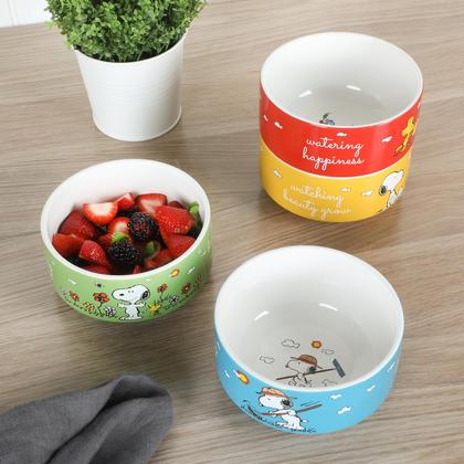Imagem de Conjunto de tigelas Peanuts Snoopy, pacote com 4, grés empilhável de 14 cm
