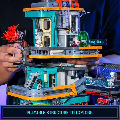 Imagem de Conjunto de tijolos de construção FUNWHOLE Cyberpunk Mansion Lighting 2524 unidades