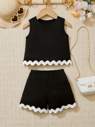 Imagem de Conjunto De Verão Para Meninas Com Regata De Renda E Shorts Em Cor Sólida Estilo De Férias Roupas