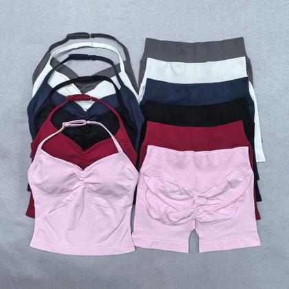 Imagem de Conjunto De Yoga Feminino Sem Costura Com Top Halter E Shorts De Cintura Alta Para Academia E