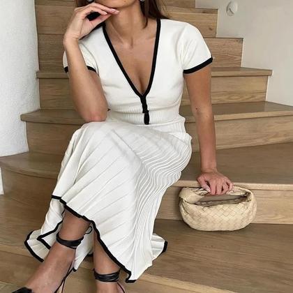 Imagem de Conjunto Elegante de Saia Longa e Top Plissado Branco com Decote V - Verão