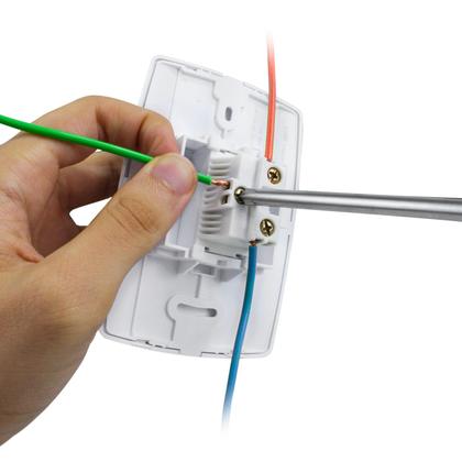 Imagem de Conjunto Espelho 4x2 com 1 Tomada 10A 250V~ Vertical Linha Slim Ilumi - 80140