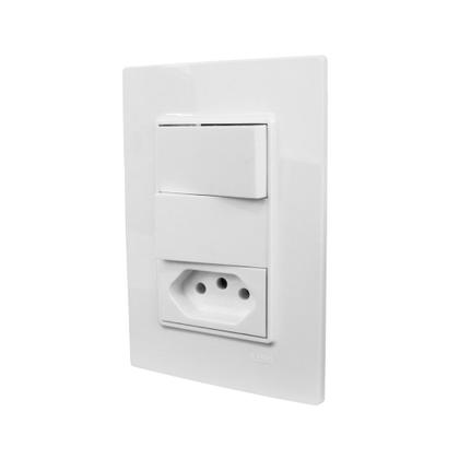 Imagem de Conjunto Espelho 4x2 com 2 Interruptores Simples + 1 Tomada 10A 250V Linha Vivaz Ilumi - 78210