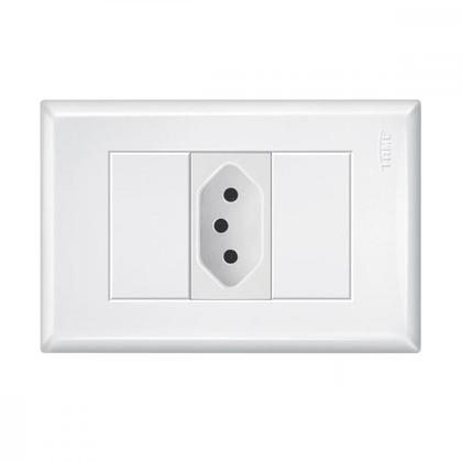 Imagem de Conjunto Fame Evidence 4X2 Branco Com Placa (1Tomada 10A)