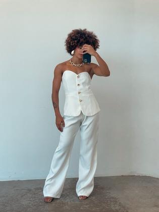 Imagem de Conjunto Feminino Blusa sem Alça com Botões Dourados e Calça Gabi