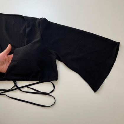 Imagem de Conjunto Feminino Calça Pantalona Preta e Cropped Social Manga Morcego Amarração Bojo Confortável Elegante Festa Outono Inverno