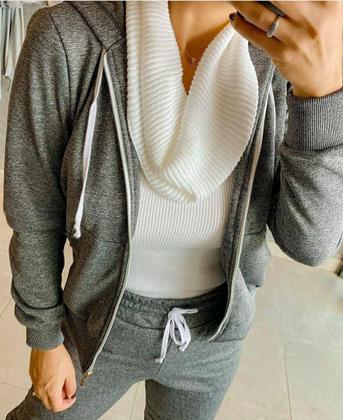 Imagem de Conjunto Feminino de Calça e Blusa com capuz Flanelado Outono Inverno.