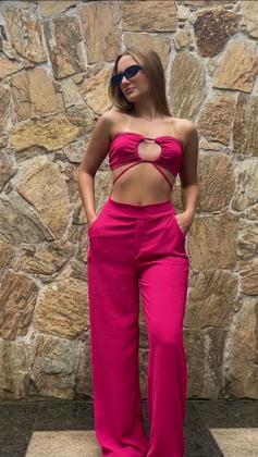 Imagem de conjunto feminino de calça Pantalona e Cropped