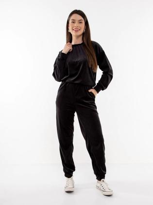 Imagem de Conjunto Feminino de Veludo Plush com Calça Jogger CON-0050