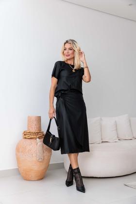 Imagem de CONJUNTO FEMININO SAIA TRANSPASSADA COM LAÇO E BLUSA EM material sintético KELVIA