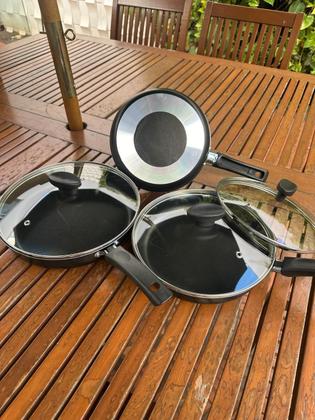 Imagem de Conjunto Frigideiras 3 Peças Antiaderentes com Tampa.