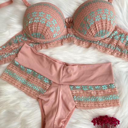 Imagem de Conjunto Lingerie Calcinha e Sutiã com Bojo e Renda Bicolor Romance