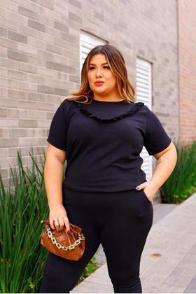 Imagem de Conjunto Malha Crepe Frio Blusa + Calça Com Bolso Plus Size
