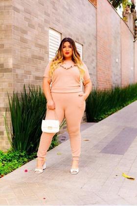 Imagem de Conjunto Malha Crepe Frio Blusa + Calça Com Bolso Plus Size