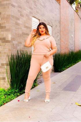 Imagem de Conjunto Malha Crepe Frio Blusa + Calça Com Bolso Plus Size