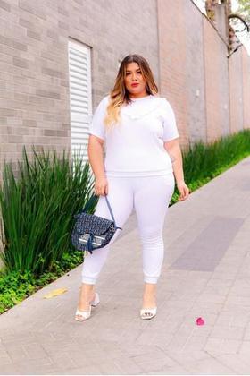 Imagem de Conjunto Malha Crepe Frio Blusa + Calça Com Bolso Plus Size
