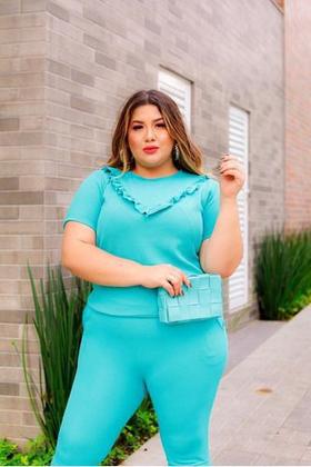 Imagem de Conjunto Malha Crepe Frio Blusa + Calça Com Bolso Plus Size