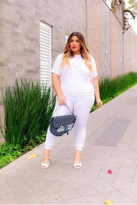 Imagem de Conjunto Malha Crepe Frio Blusa + Calça Com Bolso Plus Size
