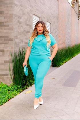 Imagem de Conjunto Malha Crepe Frio Blusa + Calça Com Bolso Plus Size