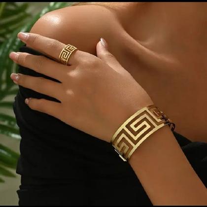 Imagem de Conjunto Moderno de Bracelete e Anel Reajustável Banhado a Ouro 18K  Estilo Grego