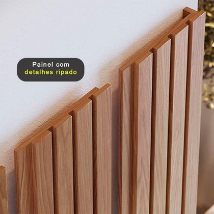 Conjunto Painel Ripado e Prateleira Sala Top Freijo/Off White Matte - Alpoim Imagem de Conjunto Painel Ripado e Prateleira Sala Top Freijo/Off White Matte