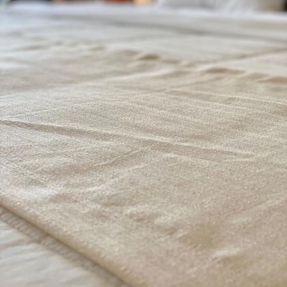 Imagem de Conjunto Peseira Xale Cama Com 2 Almofadas Cheias