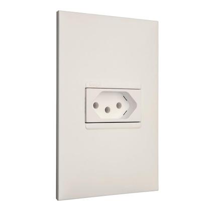 Imagem de Conjunto Pial Plus+ Branco Com Placa 1 Tomada 10A. - 615080Bc