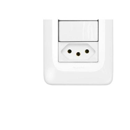 Imagem de Conjunto Pial Pop 4X2 Branco Com Placa (2Simples+Tomada 10A) Lgx113