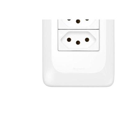 Imagem de Conjunto Pial Pop 4X2 Branco Com Placa (2Tomada 10A) Lgx303