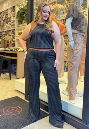 Imagem de Conjunto Plus Size Moletinho Risca de Giz