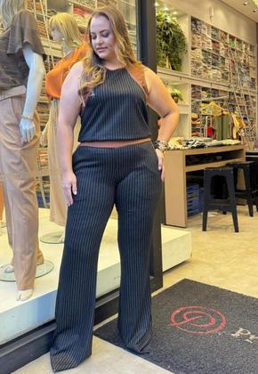 Imagem de Conjunto Plus Size Moletinho Risca de Giz