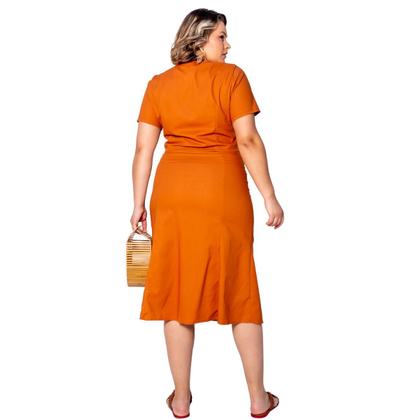 Imagem de Conjunto plus size top cropped e saia com fendas botões em linho premium elegante