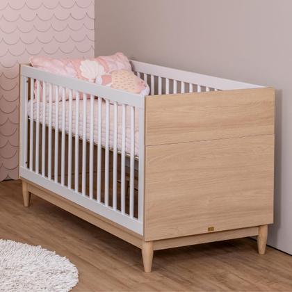 Imagem de Conjunto Quarto de Bebê Tomi Quater com Berço Americano 2 em 1 e Cômoda 6 Gavetas Branco com Carvalho em MDF