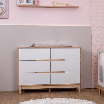 Imagem de Conjunto Quarto de Bebê Tomi Quater com Berço Americano 2 em 1 e Cômoda 6 Gavetas Branco com Carvalho em MDF