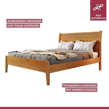 Imagem de Conjunto Quarto de Casal Cama Madeira Maciça Detalhe Rattan e Cômoda 5 Gavetas com Sapateira Unique
