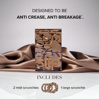 Imagem de Conjunto Scrunchie Slip Back to Basics marrom claro 100% seda